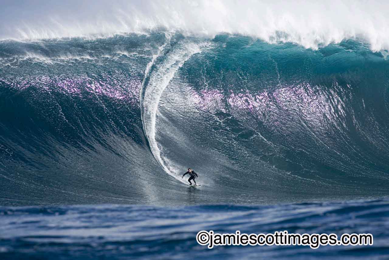 Extreme Surfing Photos