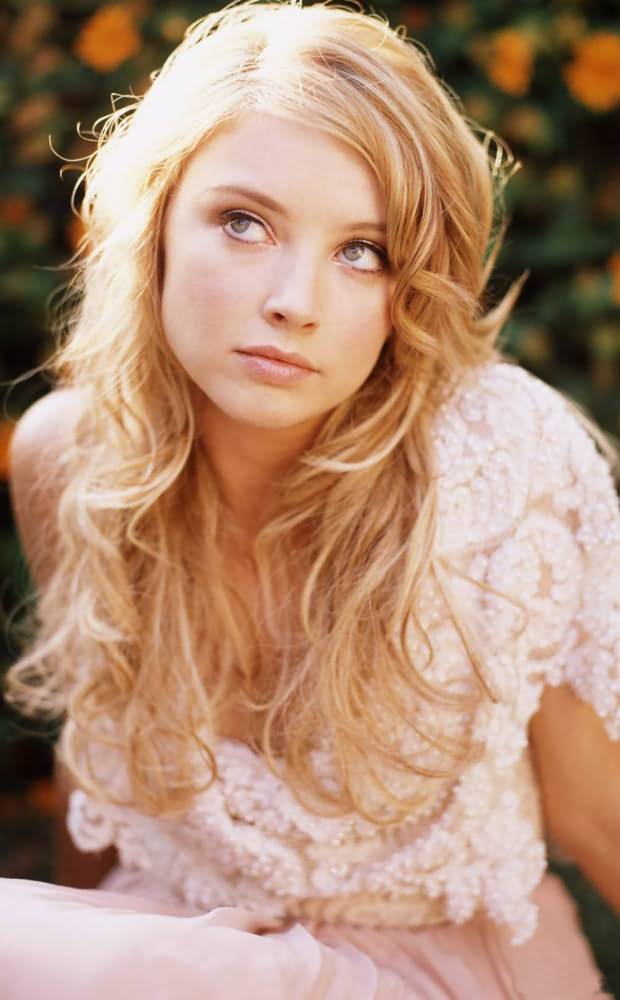 Elisabeth Harnois