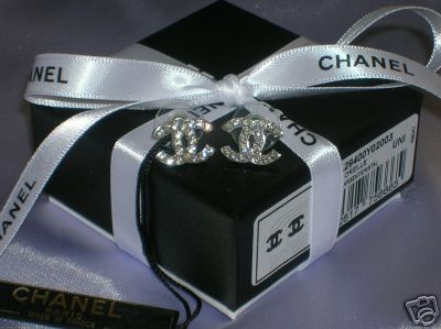 Fashion Blogs  World on Top 10 Costliest Fashion Brands In The World 2011   Xarj Blog And