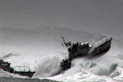 Boats & Waves - Crazy Pics