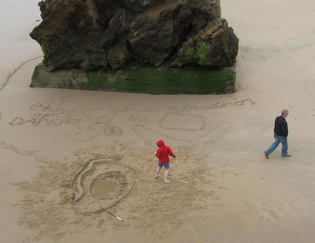 Drawing in the SAND on Biarritz Playa